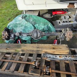 Dana 44 Rear Axle 3.73 Gears