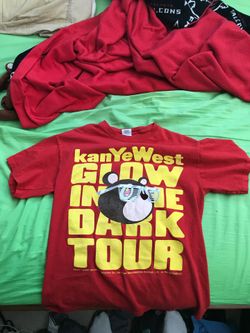 Kanye West glow in the dark tour 2007 shirt