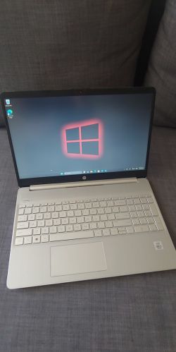 Hp Windows 11 Laptop 15" INTEL CORE i5 256ssd 8gb Ram