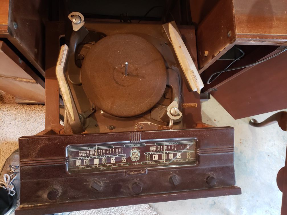 Free 1947 antique Packard Bell Radio