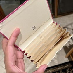 Moleskine Pro Pocket Expandable Portfolio - Pink Hard Cover - 3.5” X 5.5”