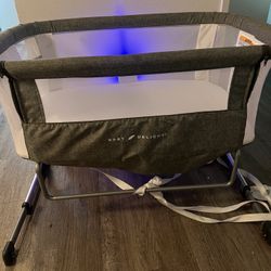 Bed Side Crib/ Baby Bed 