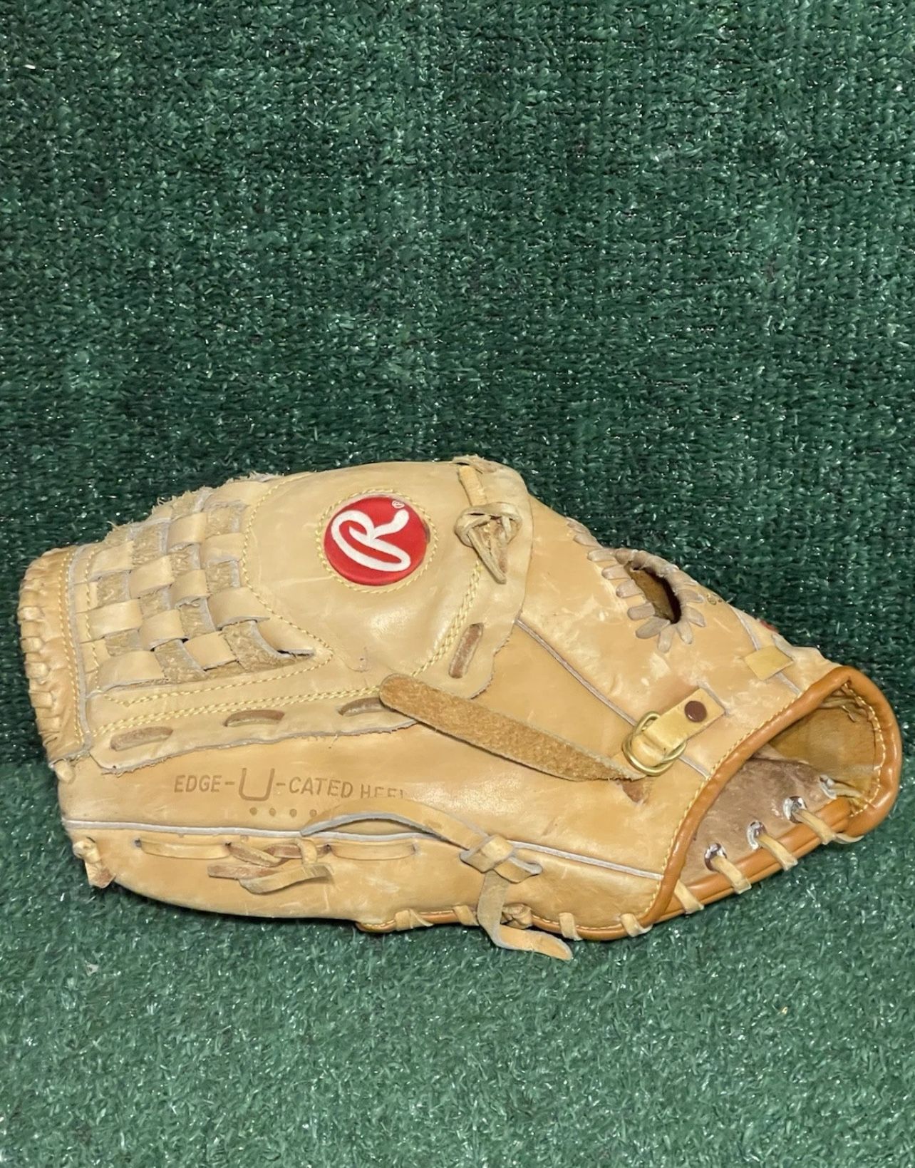 Rawlings RSGXL Large Super Size 14” Softball Glove Mitt Left Hand Thrower LHT.