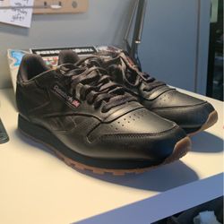 Size 11 Black Reebok Gum Bottom 