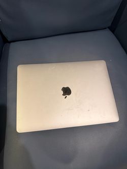 2020 MacBook Pro 13” M1 – 8GB RAM / 256GB SSD