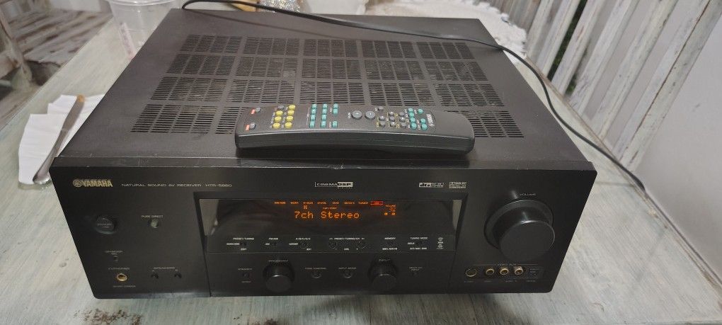 YAMAHA NATURAL SOUND AV RECEIVER HTR-5860