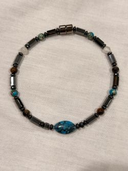 11 Inch Stone & Hematite Large Cat Small Dog Necklace With Magnetic Closure (Paid $50) West Las Vegas See My Listings Summerlin