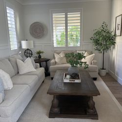 Couches Like New