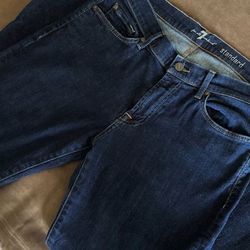 7 for all mankind women's jeans size 33 • LIKE NEW •