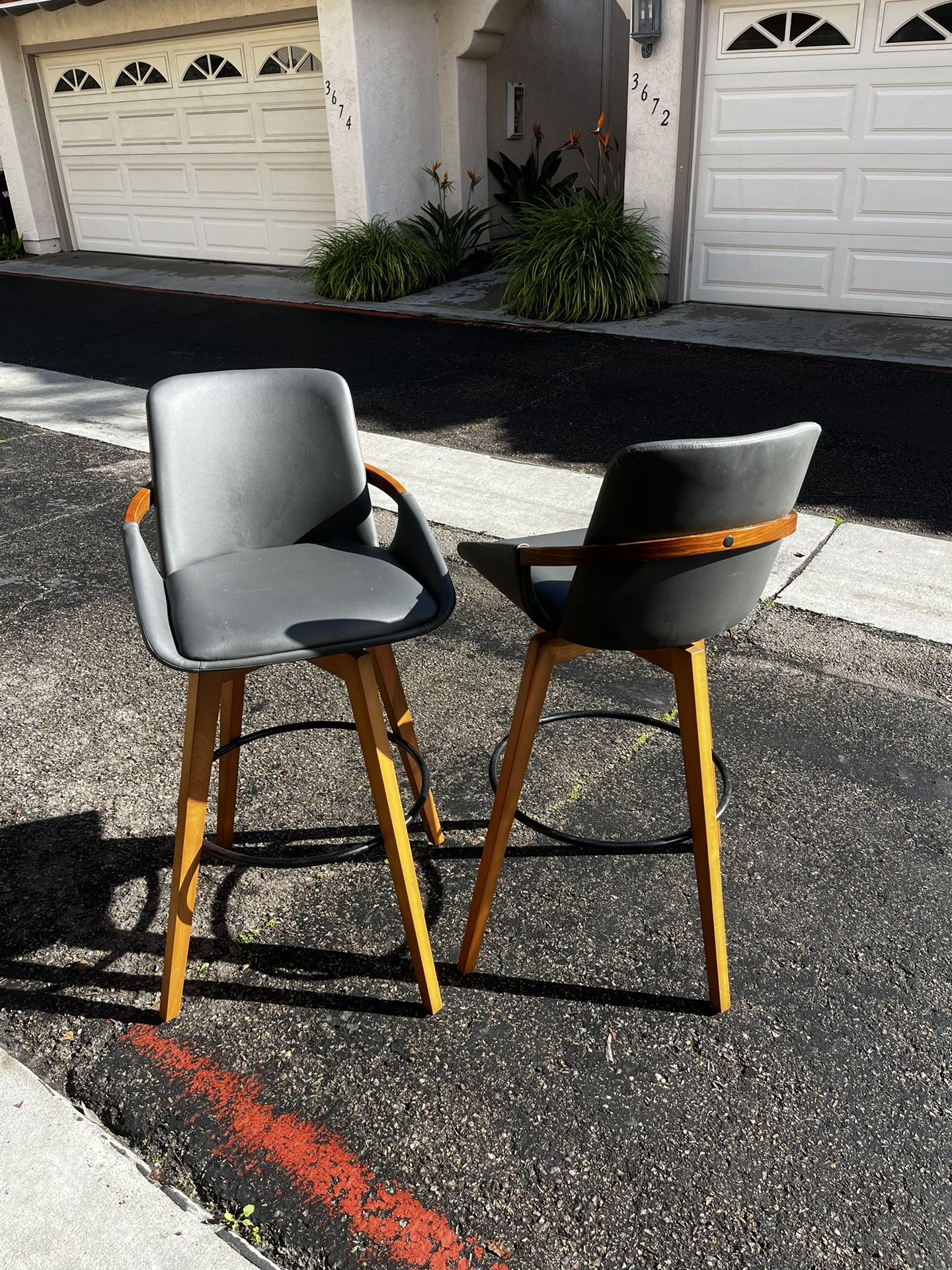 Bar Stools for Sale in San Diego, CA - OfferUp