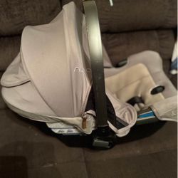 Nuna Car seat 