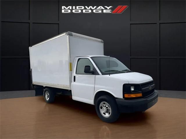 2016 Chevrolet Express Cutaway