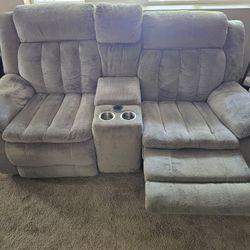Two Piece Reclyning Sofa Set
