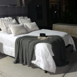 Queen Bedroom Set With Free Pillow top Mattress 