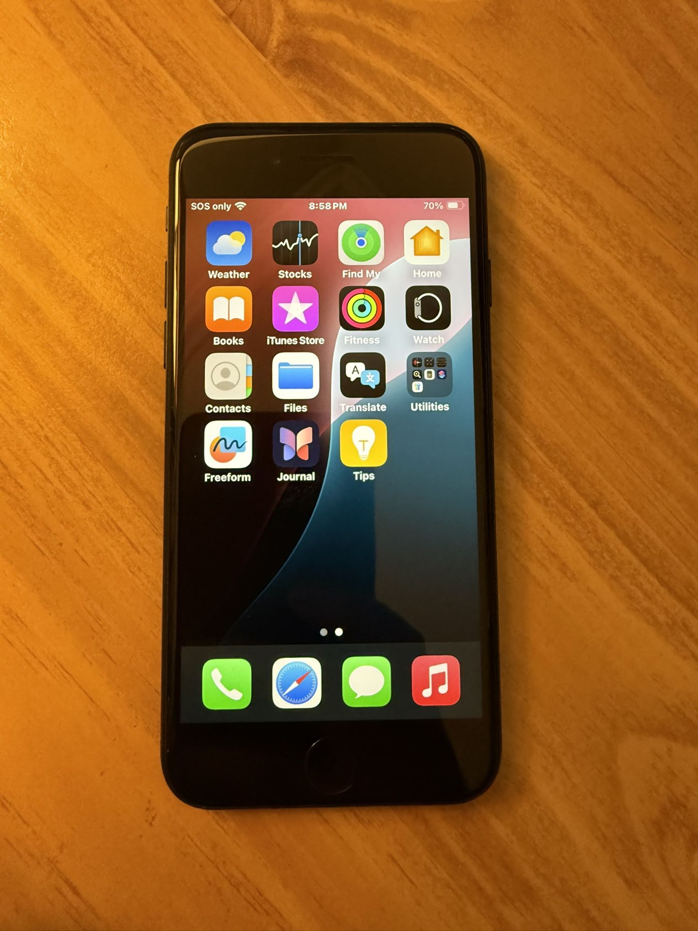 Apple iPhone SE (2020) - 64 GB - Black (AT&T) Very Good Condition