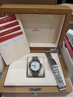 Omega Seamaster Diver 300M White Dial 42mm – Full Set + Authentication – 210.30.42.20.04.001
