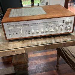 Yamaha Natural Sound Stereo Receiver, Cor – 1020