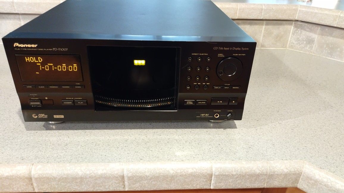 Pioneer 300 Disc CD Changer