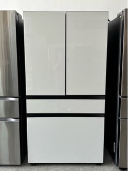 NEW OPEN BOX SAMSUNG BESPOKE 36in COUNTER DEPTH IN WHITE GLASS