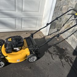 22” Dewalt Self Propelled Lawnmower 
