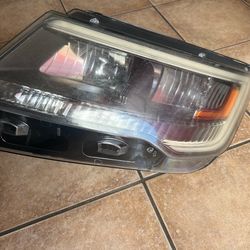 2016-19 headlight left driver ford explorer