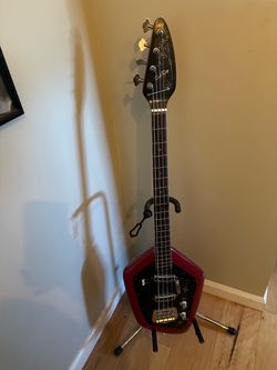 Vintage 1960’s Del Rey Electric Bass Guitar Red