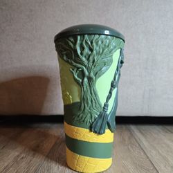 Cup with Topper 