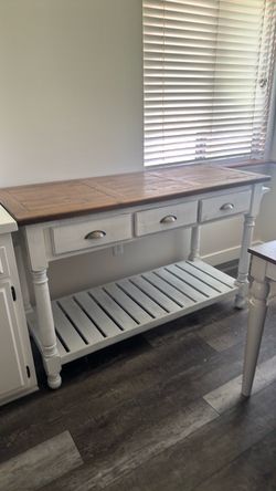 Kitchen shelf