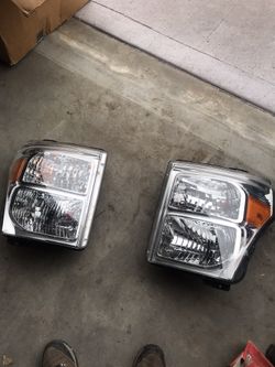 2015 f350 headlights used in good condition