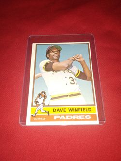 Vintage old 1975 Dave Winfield Baseball Card - Topps #160 - in very good condition