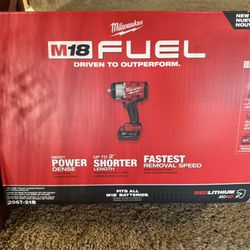 Milwaukee 1/2 High Torque Impact With Battery And Charger 