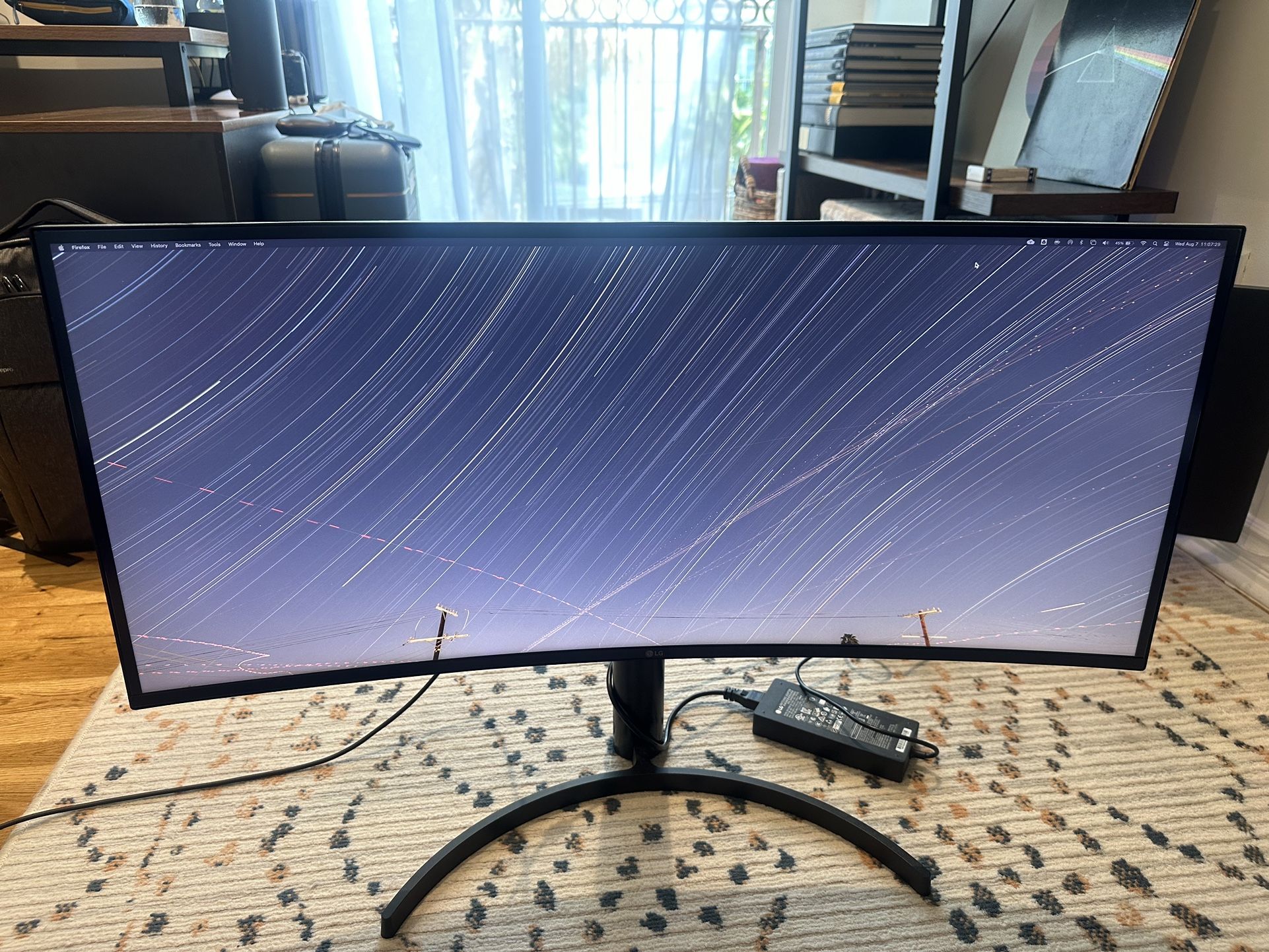 LG 34WN80C-B 34” Ultrawide Monitor Used Low Hours!!