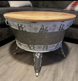 Coffee table with Storage