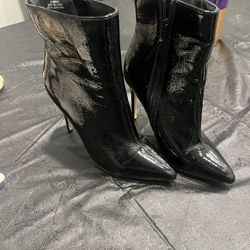 Black, shiny patent leather boots size 8