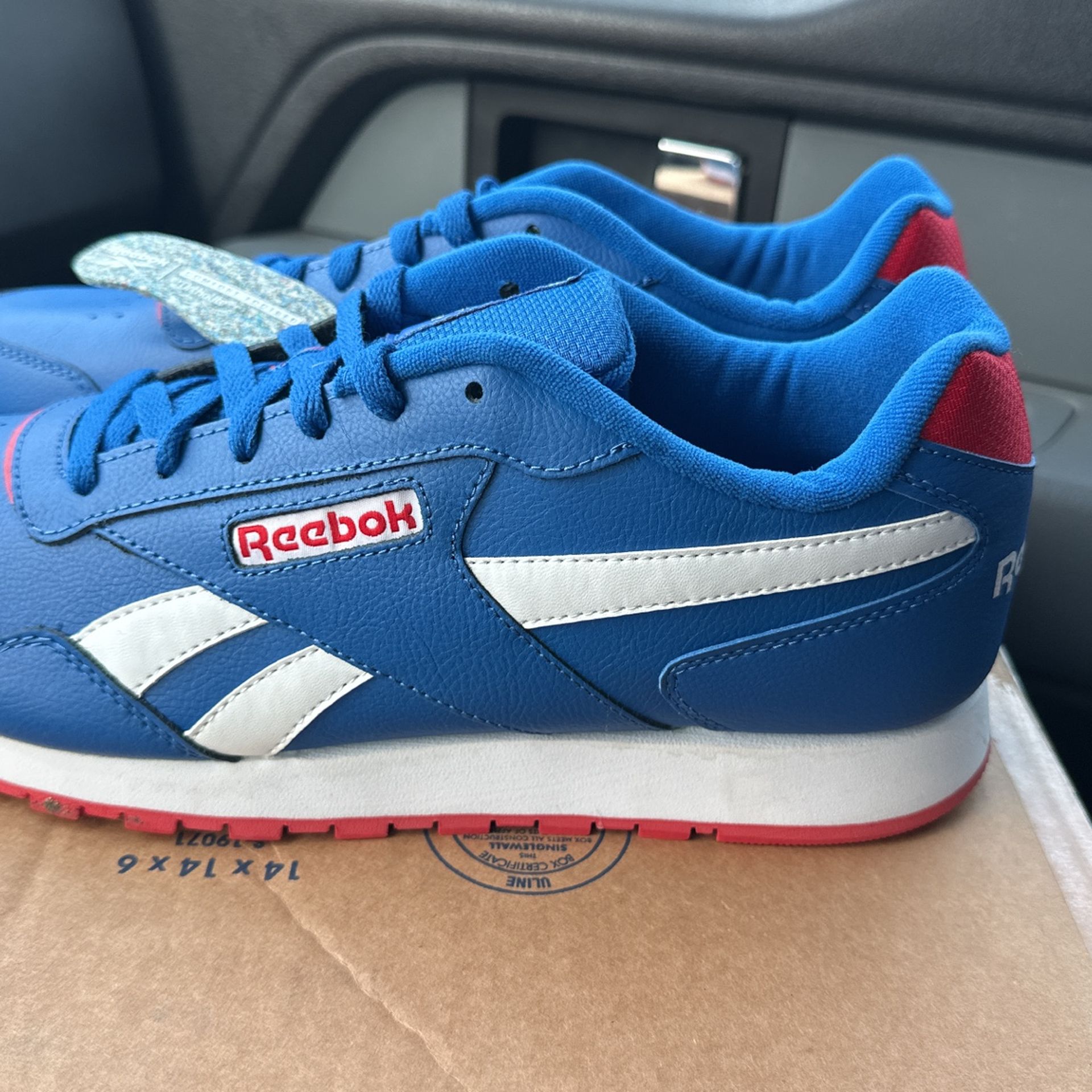 Men’s Classic Reebok Shoes