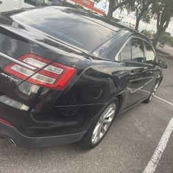 2013 Ford Taurus