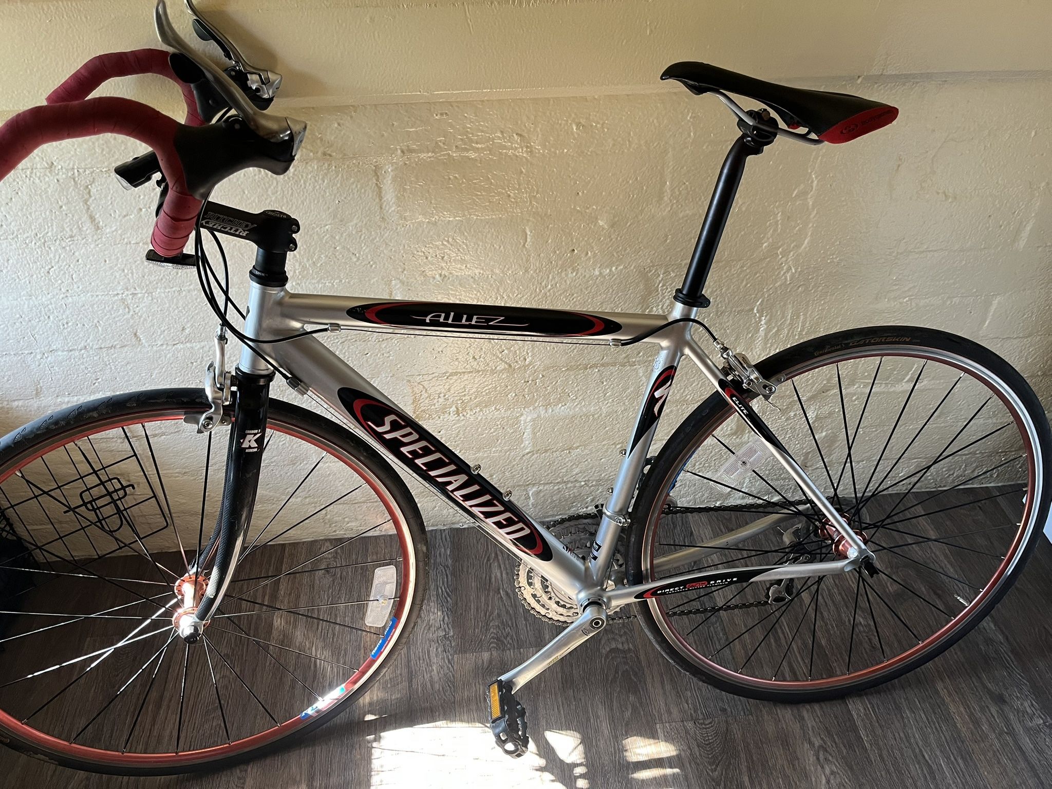 Specialized Allez Road Bike in Obsidian