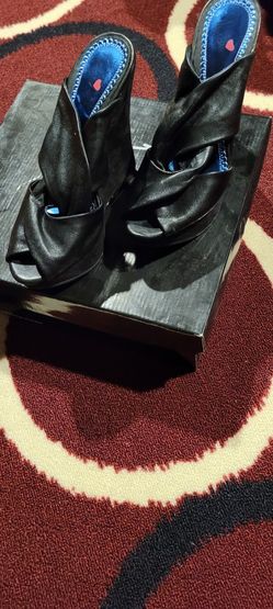 Black Wedge Heels