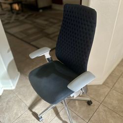 Haworth Fern Digital Knit Deep Sea Office Chair