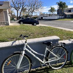 Infinity 7 speed 700c ladies comfort bike 