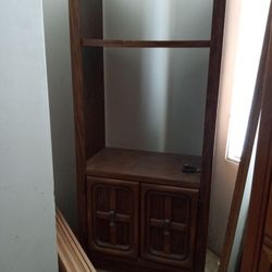 Dresser/Entertainment Center