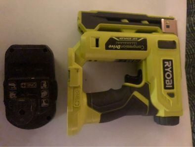 Ryobi Brushless Compression Stapler NEW! With ONE PLUS BATTERY