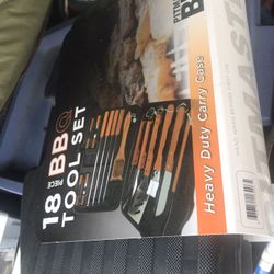 18 Pc BBQ Tool Set