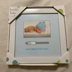 Baby hospital bracelet photo frame