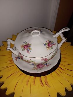 Favolina Soup Tureen Made In Poland Gorgeous NEW
