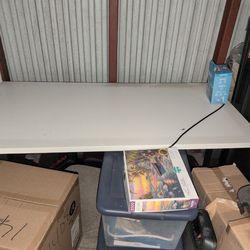 Navi Sit to Stand desk by Herman Miller