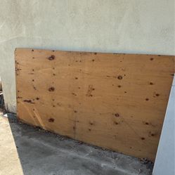 1/2  4x8 Play wood