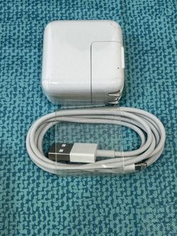 Apple 12w USB Charger And Lightning Cable