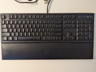 Razer Ornata V3 Chroma Full Size Wired Mecha-membrane Keyboard
