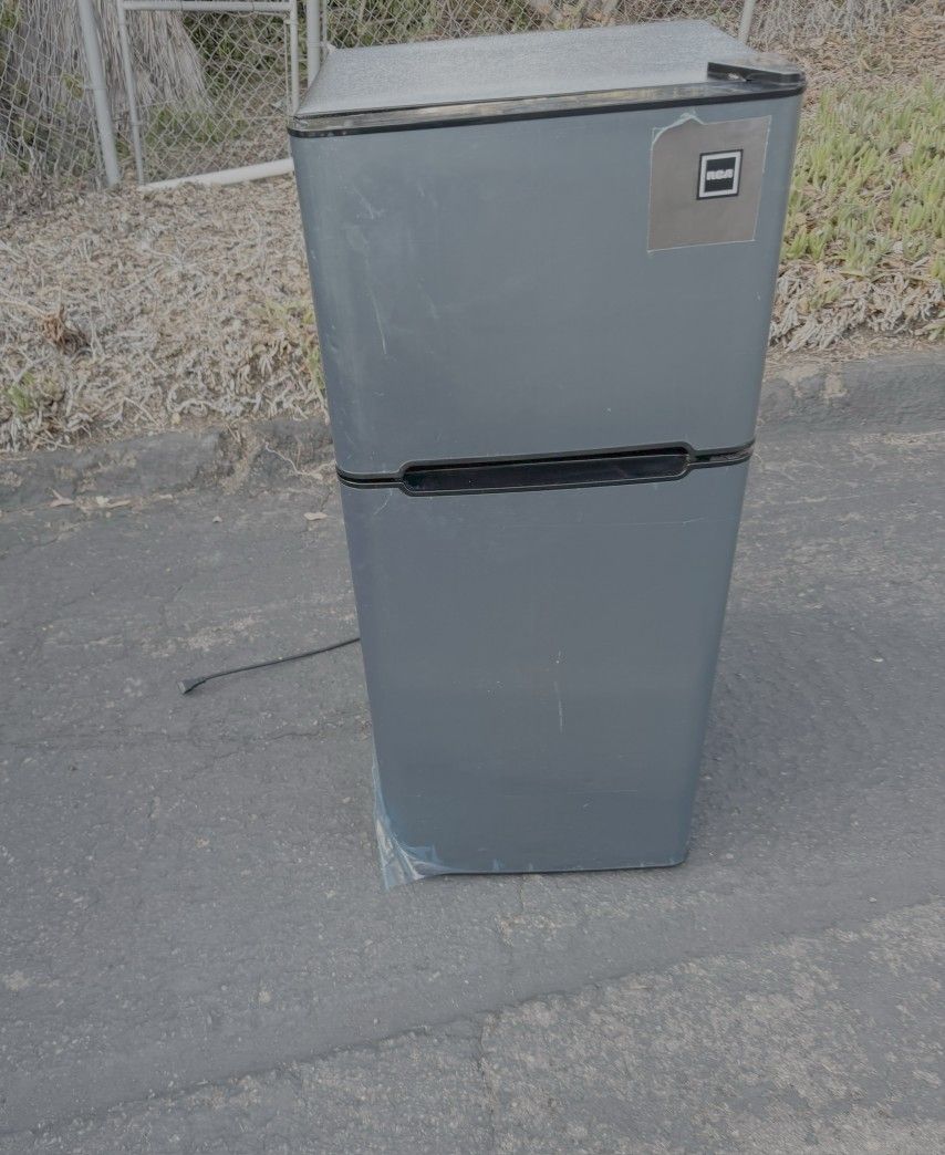 2 Door Mini Fridge Refrigerator With Freezer With Delivery Stainless Steel 